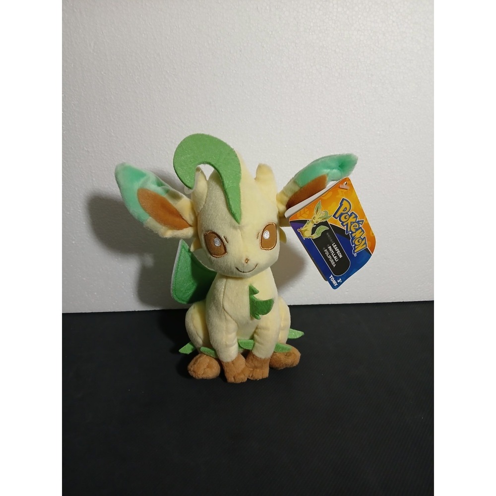 Pokémon Leafeon Plush 2017 XY Evolution By TOMY